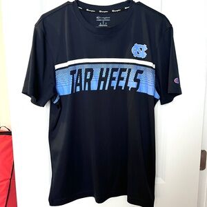 Men’s Navy Champion UNC Tar Heels T-Shirt Size: M